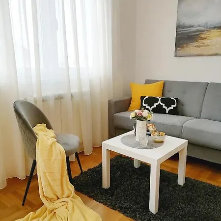 Mia Apartment *