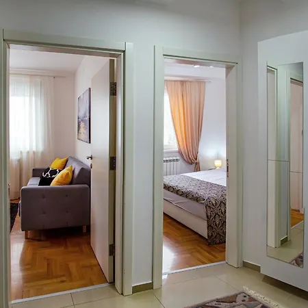 Mia * Sremska Mitrovica