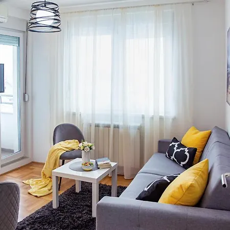 Mia * Sremska Mitrovica