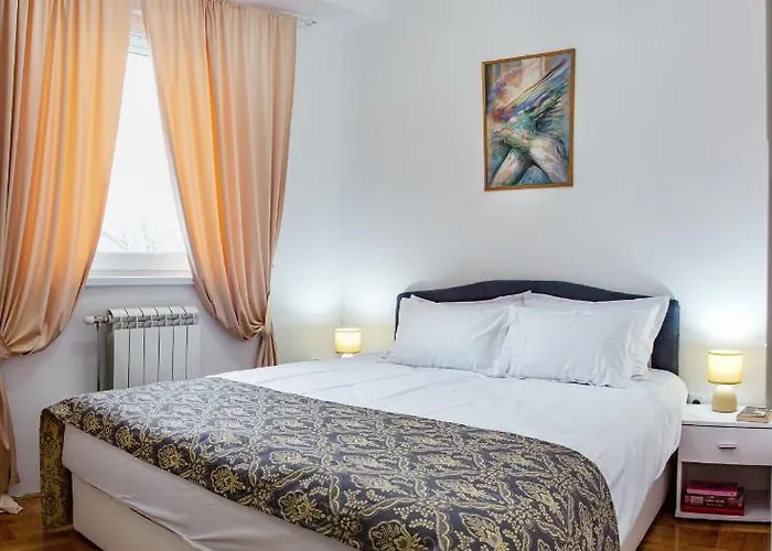 Διαμέρισμα Mia *