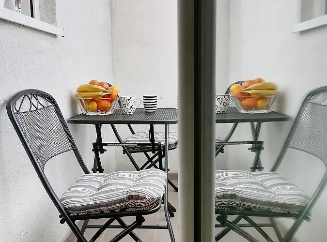 Mia Σρέμσκα Μιτρόβιτσα